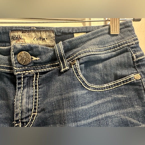 Buckle Culture Denim Shorts - Picture 2 of 6